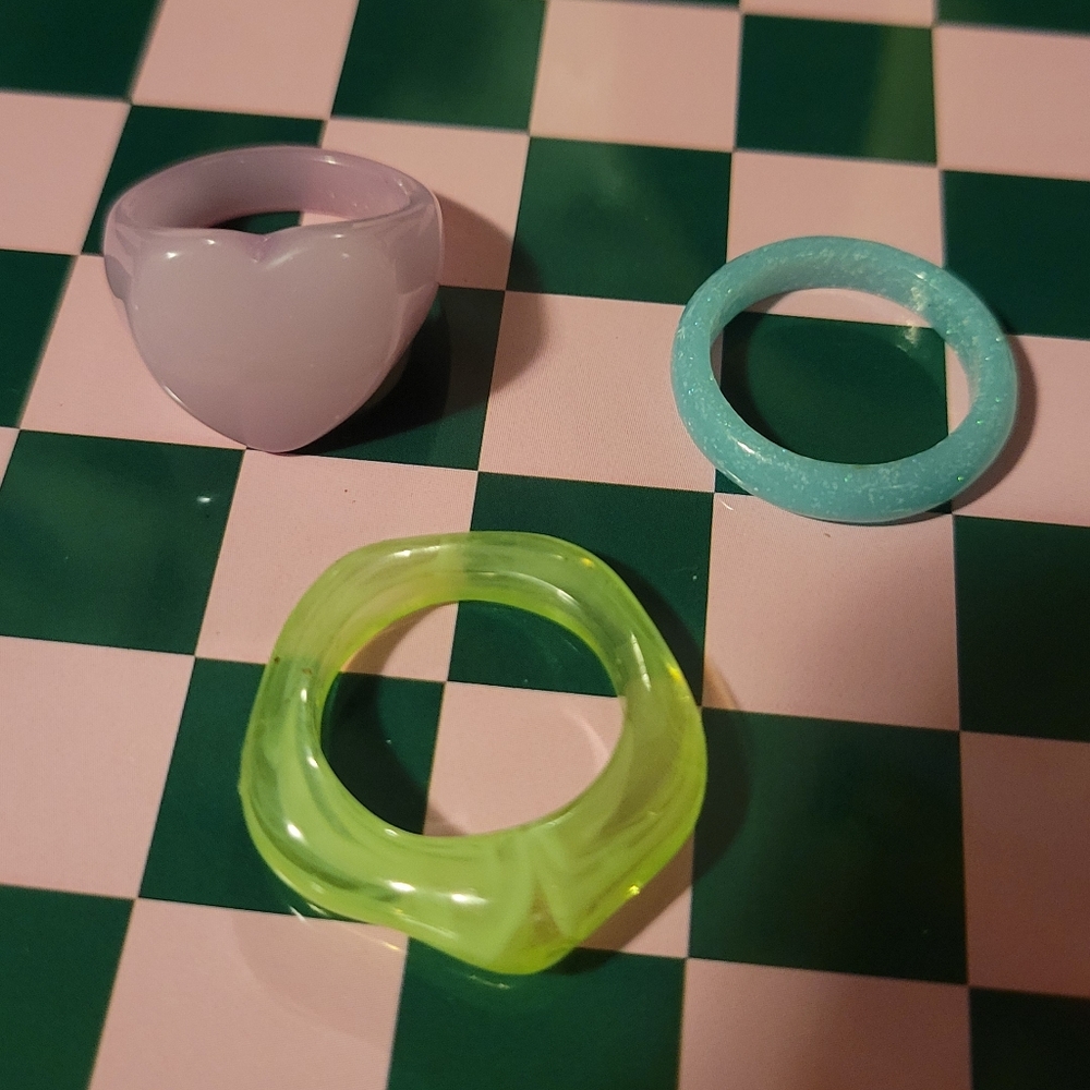 plastic rings